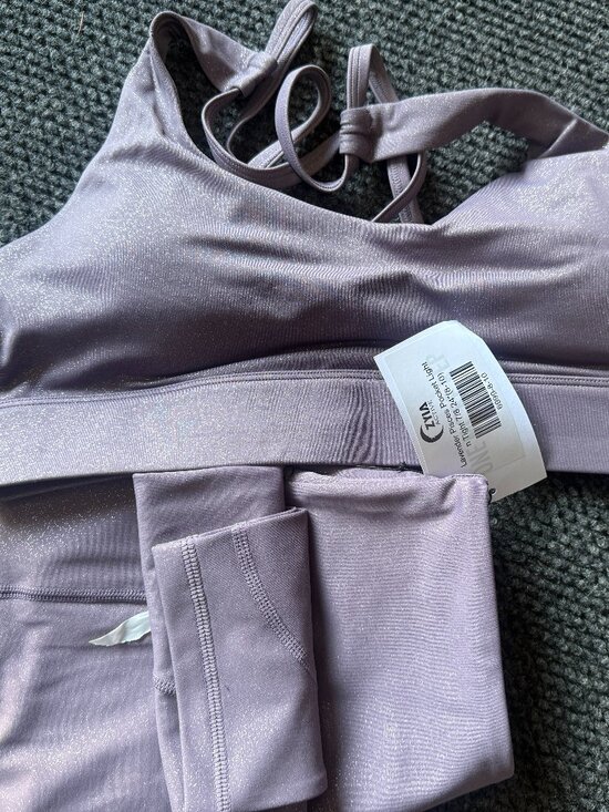 ZYIA Pants - NWT Zyia Large Lavender Picses Bra and Legging Set